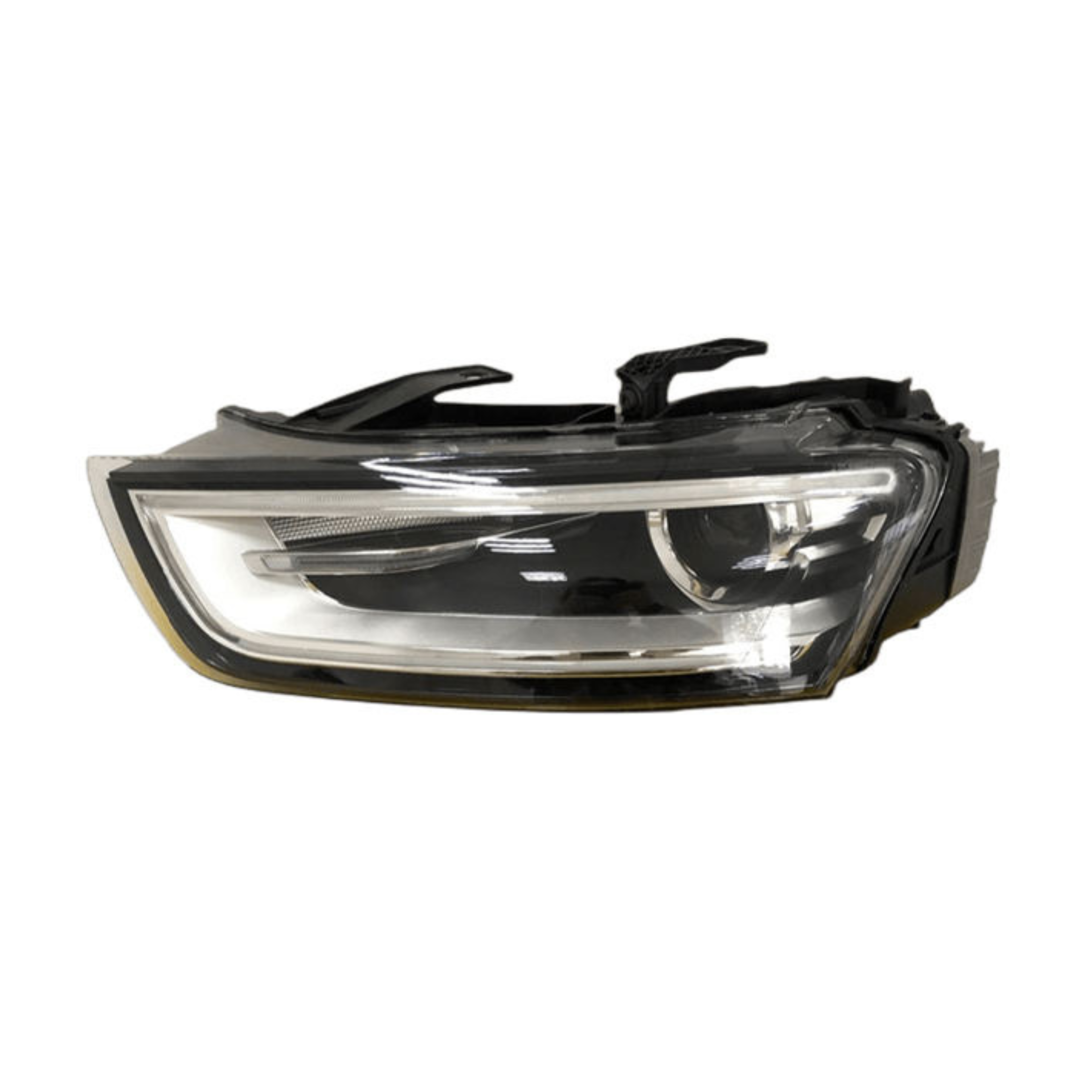 8UD941005 & 8UD941006 Audi Q3 (2013-2015) Headlight – OEM Fit Replacement