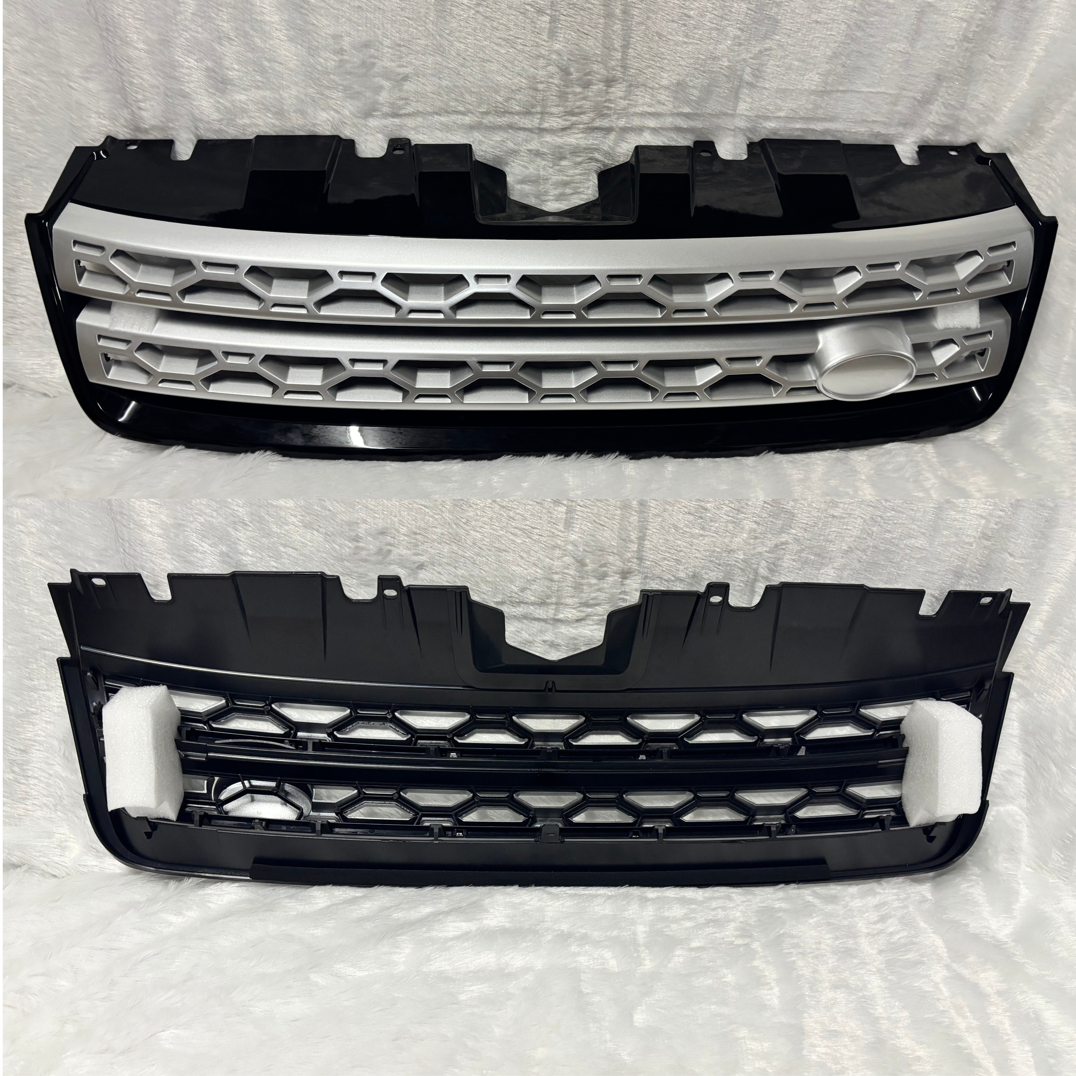 LR061222 LAND ROVER DISCOVERY SPORT (2015-2019) BLACK & SILVER SHOWGRILL – OEM Fit Land Rover Front Show Grill