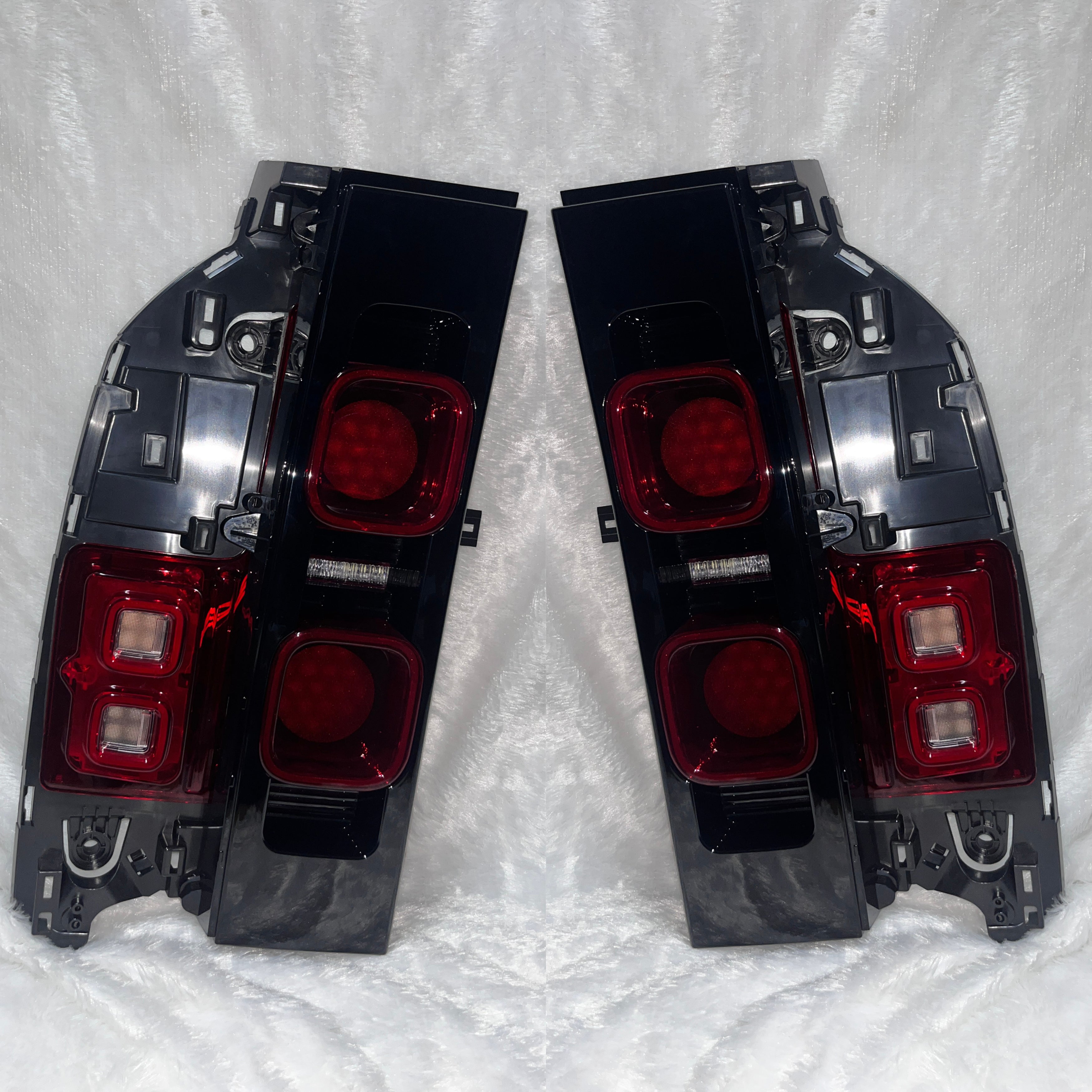 LR129775 & LR129762 Land Rover Range Rover Defender (2020) Premium Rear Tail Light Red Assembly