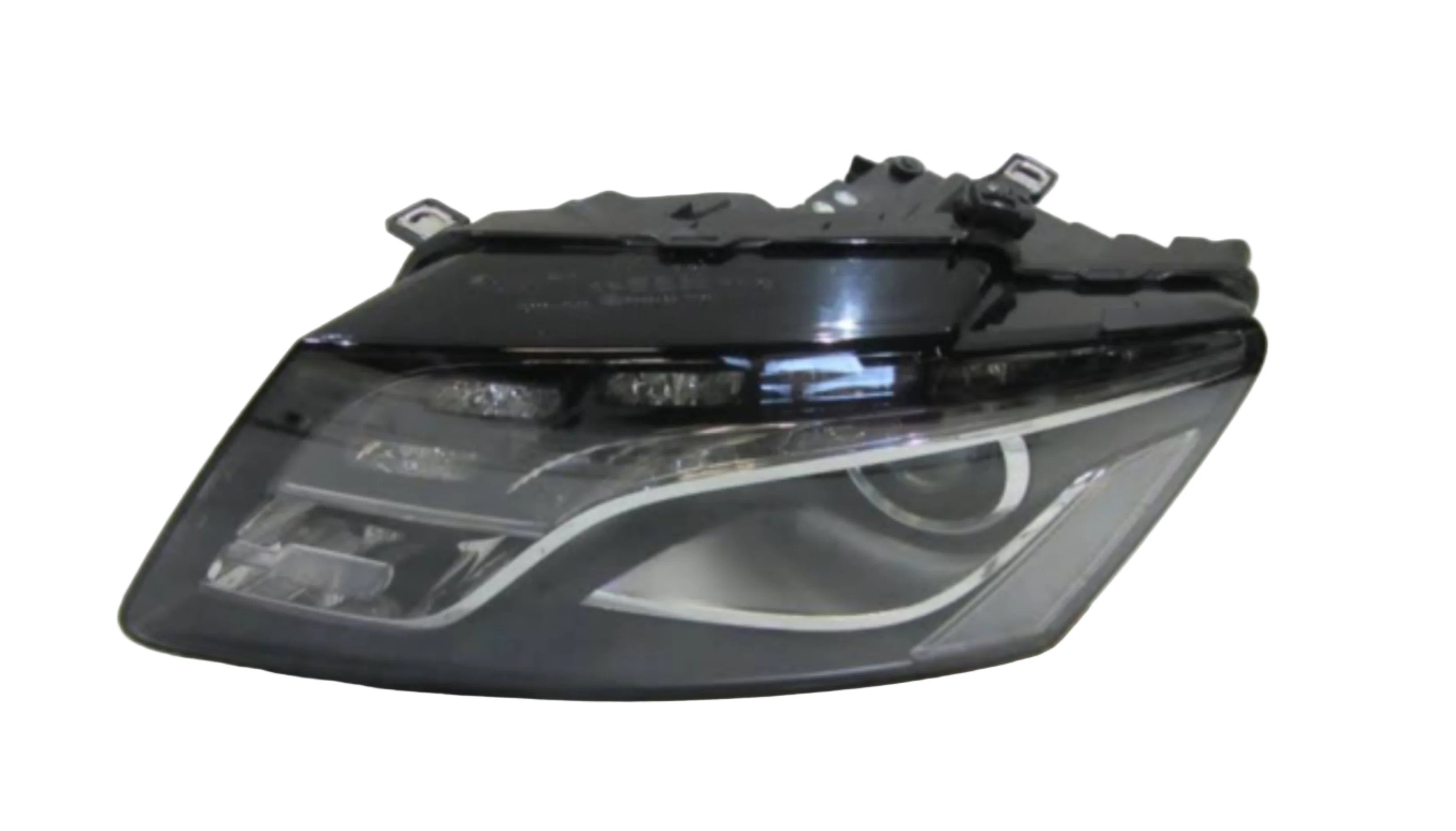 8RD941003A & 8RD941004A Audi Q5 (2009-2012) Headlight – OEM Fit Replacement